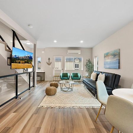 Brand New Fully Updated Condo 918 In Anacortes Exteriör bild