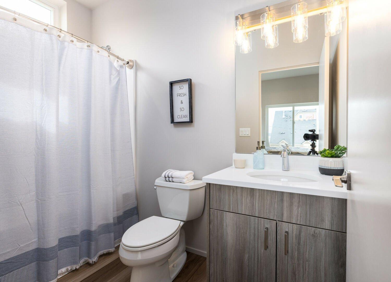 Brand New Fully Updated Condo 918 In Anacortes Exteriör bild