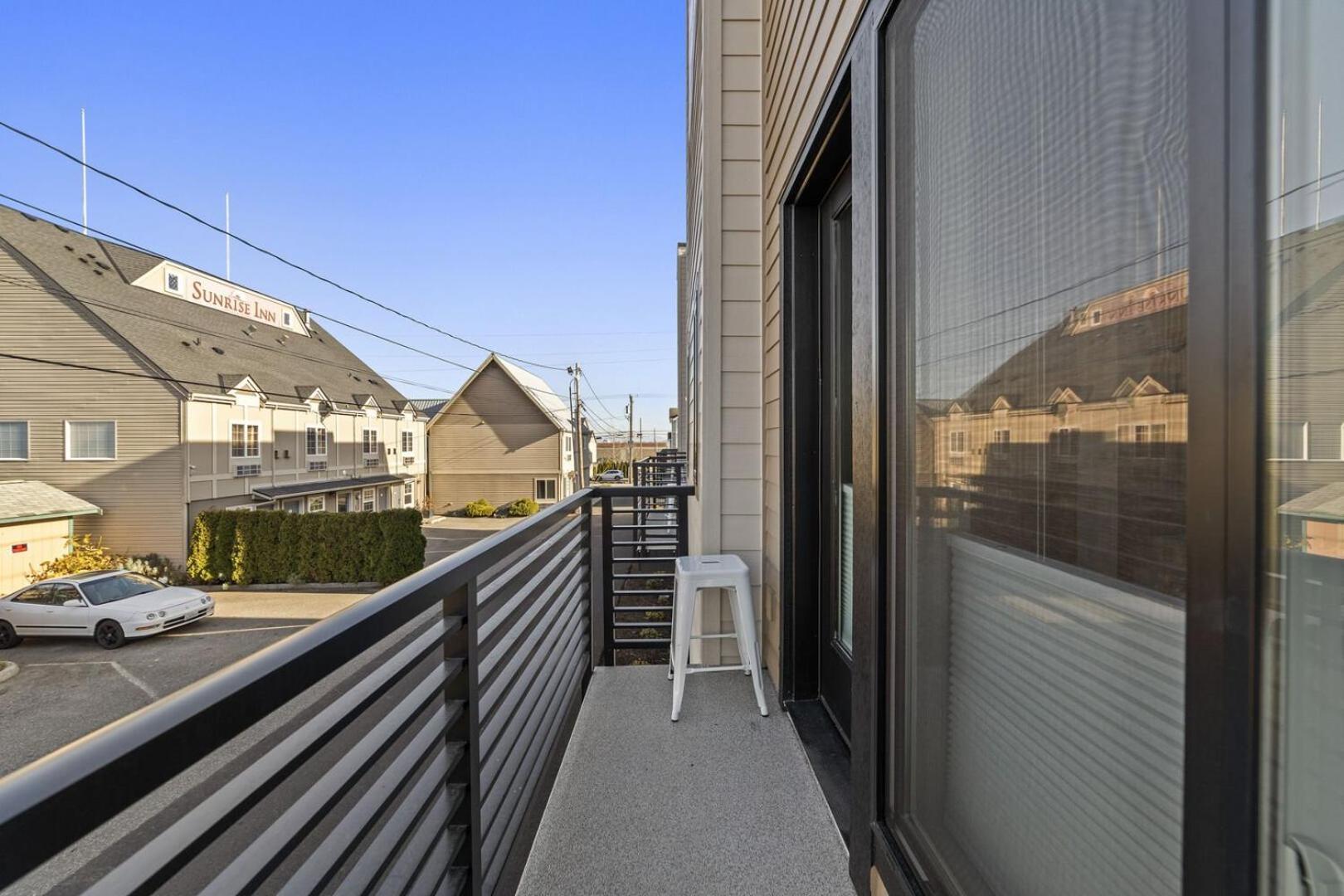 Brand New Fully Updated Condo 918 In Anacortes Exteriör bild