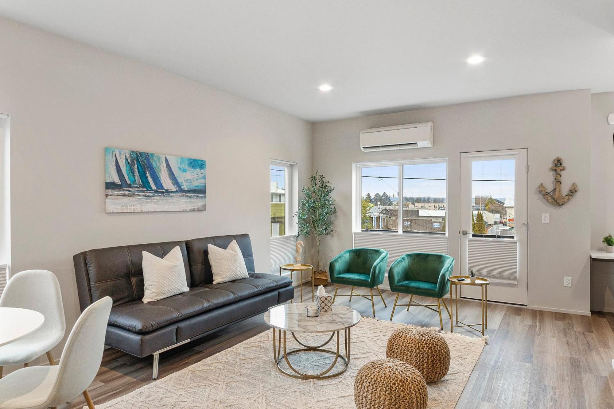 Brand New Fully Updated Condo 918 In Anacortes Exteriör bild
